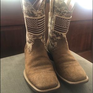 Ariat mens boots